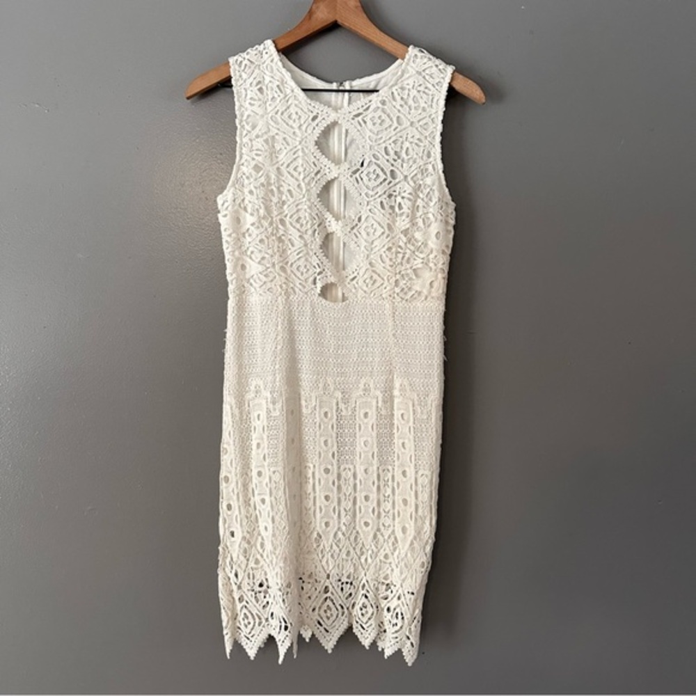 Dance & Marvel‎ Center Cut Out Eyelet Dress | White